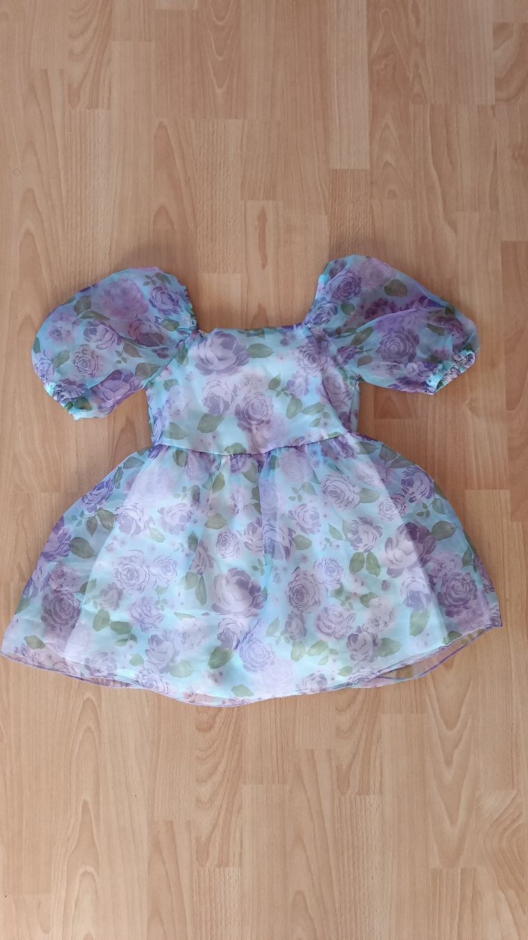 Vestiti & Gonne: Hübsches Kleid/ Gr 110-116 – Usato da Flims Dorf venduto da ali_8n8q 2