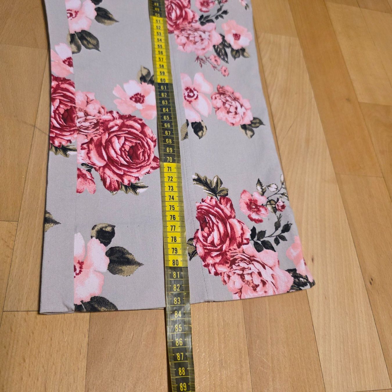 Pantaloni: Queenspark Sommerhose Blumen 50/52 Viskose – Usato da Wald ZH venduto da CapLux 8