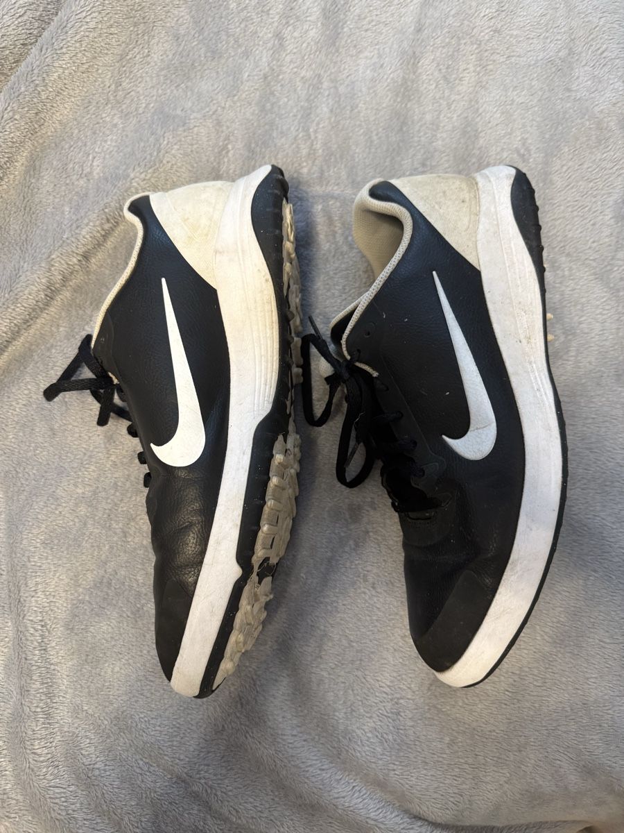 Nike Scarpe da uomo: NIKE GOLFSCHUHE SCHWARZ – Usato da St. Moritz venduto da ari_9fcv 3