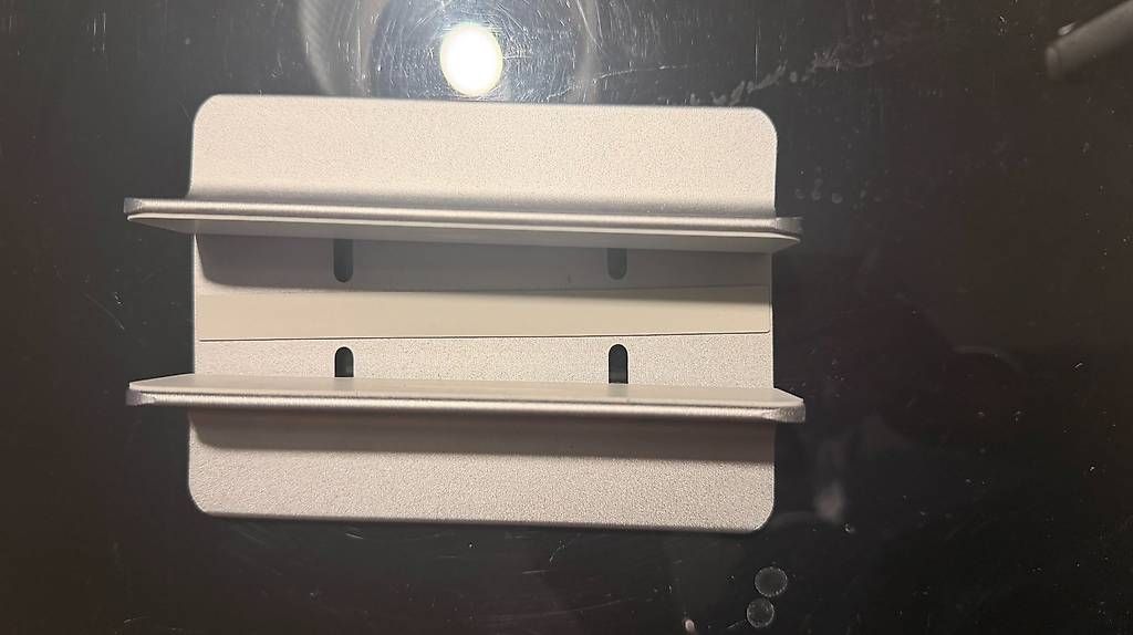 Altro in Decorazioni & Accessori: Support Laptop Extensible Argent Métallique - Réglable 17" – Usato da Zug venduto da Inthelux