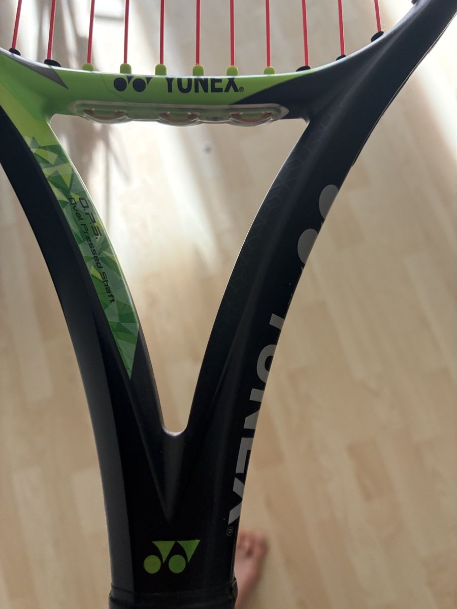 Yonex Raquettes: Yonex Ezone 100 – D'occasion à Buchs AG par Cflyingfish 1