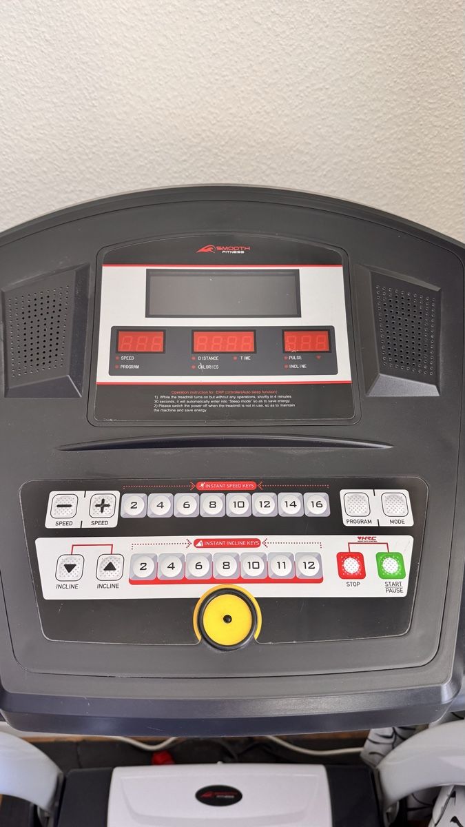 Hometrainer: Laufband Smooth Fitness 5.15 e – Usato da Zürich venduto da NaimaLara1 2