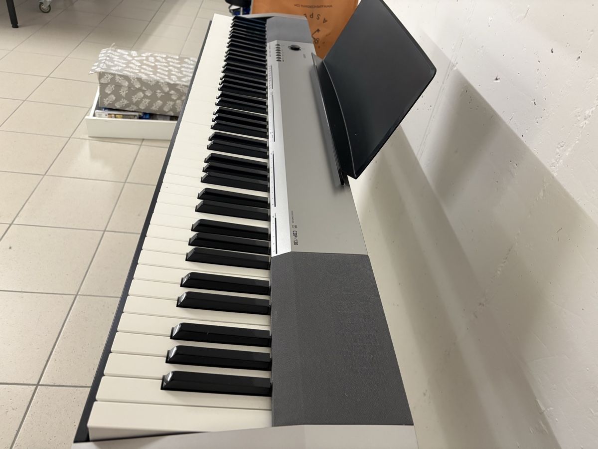 Casio Musikinstrumente: Casio CDP-130 – Neu (gemäss Beschreibung) aus Küsnacht ZH von las_w8st 4