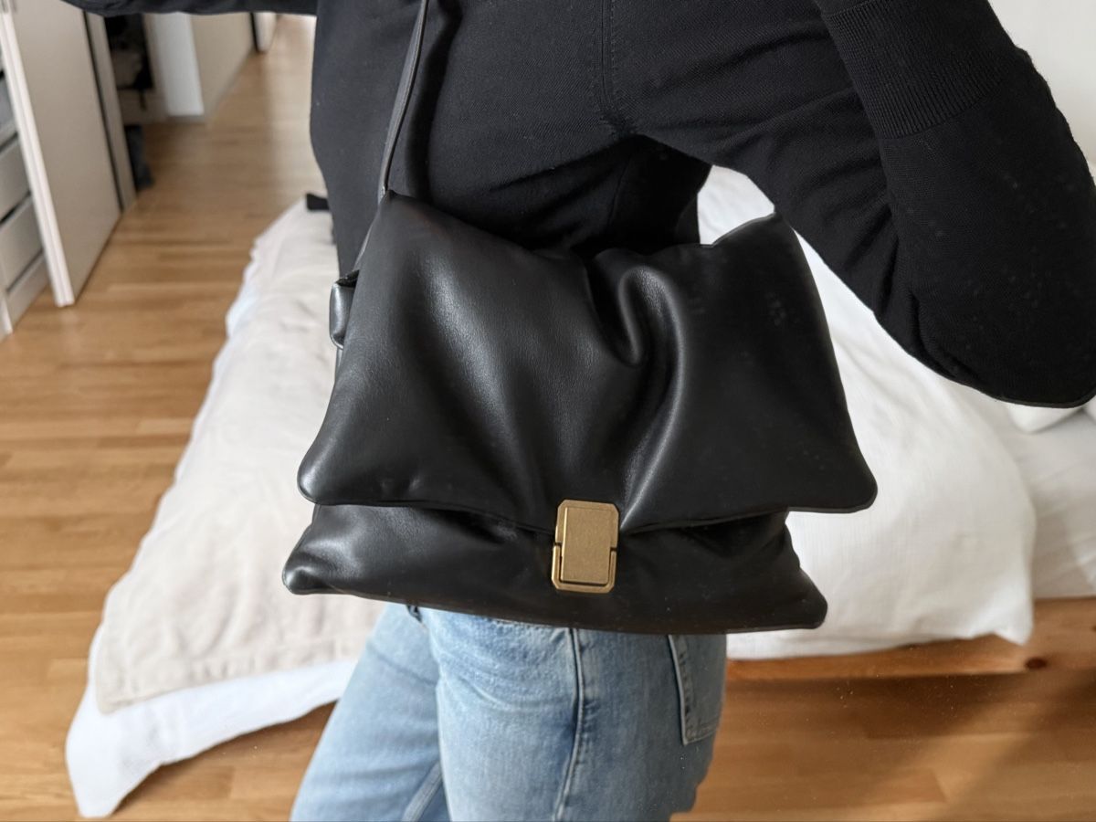 Massimo Dutti Sacs femmes: Ledertasche Massimo Dutti – D'occasion à Kloten par preloved9 5