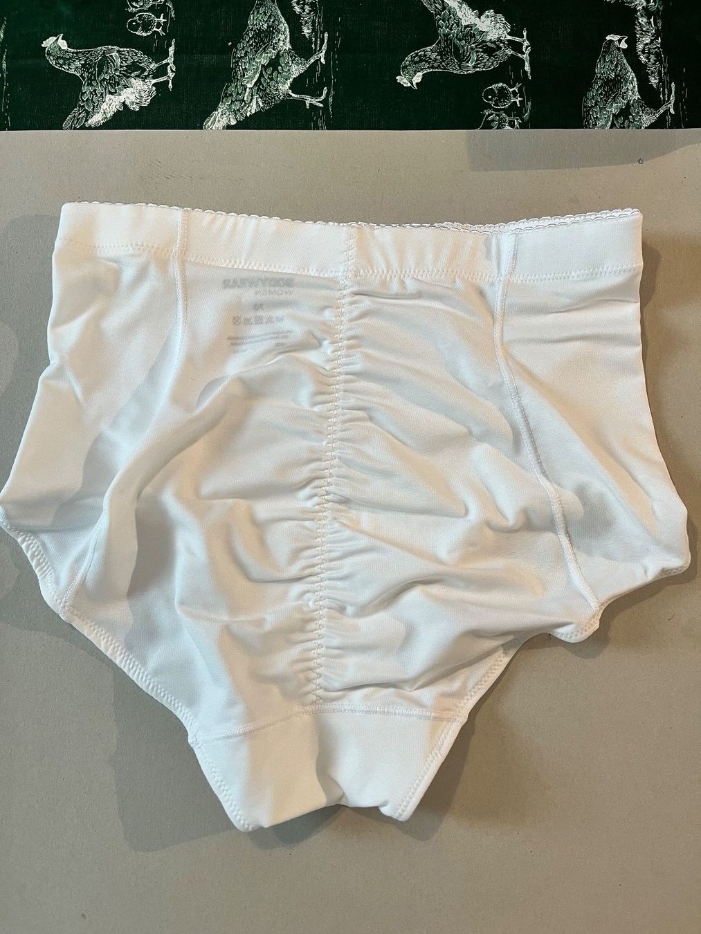 Migros Altra biancheria intima: Slip Claasic, Shaping Effect medium, Grösse 40, Farbe Weiss – Nuovo e nell'imballaggio originale da Rudolfstetten venduto da gst_g7xl 2