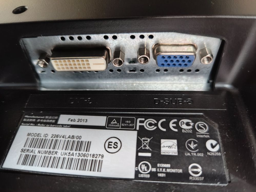 Philips 226V4L 22" LED 1920x1080 Monitor - HDMI Kabel (Gebraucht) in