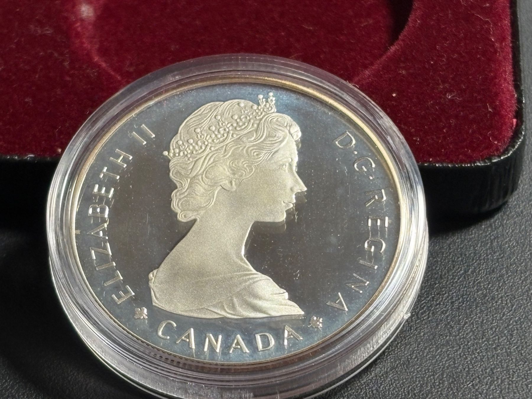 Tutti le monete: 17., 1 DOLLAR . ELIZABETH II. CANADA – Nuovo e nell'imballaggio originale da St. Peterzell venduto da verena40 3