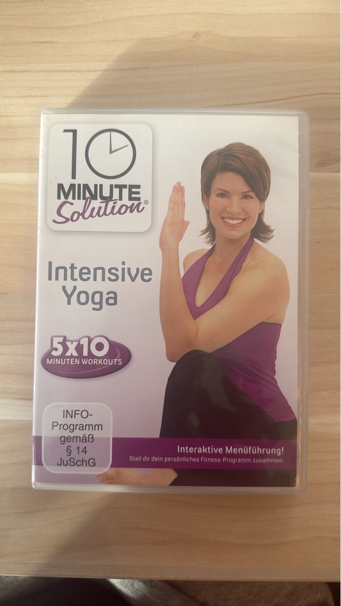 Tutti i DVDs: 10 Minute Solution: Intensive Yoga - Dein schnelles Workout – Usato da Opfikon venduto da Perlentaucher73