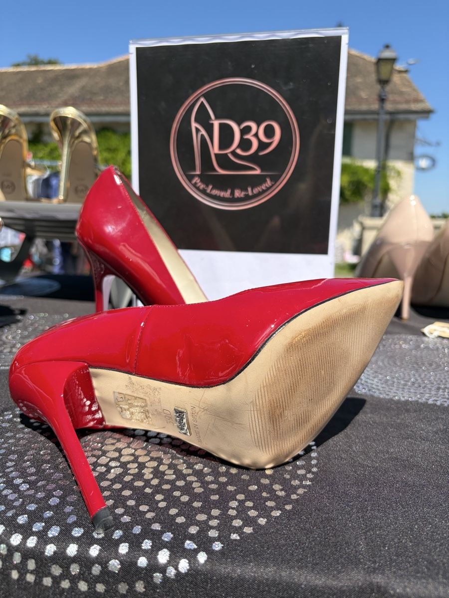 Buffalo Damenschuhe: Buffalo Red Leather High Heels - Size 39 - Classic Style – Gebraucht aus Nyon von Deb_D39 4
