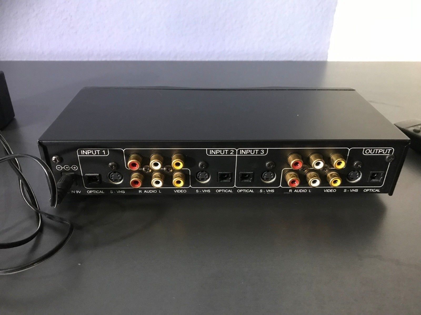 Monitore: DIGITAL OPTICAL-AUDIO VIDEO SELECTOR – Gebraucht aus St. Margarethen TG von Mac-PC 2