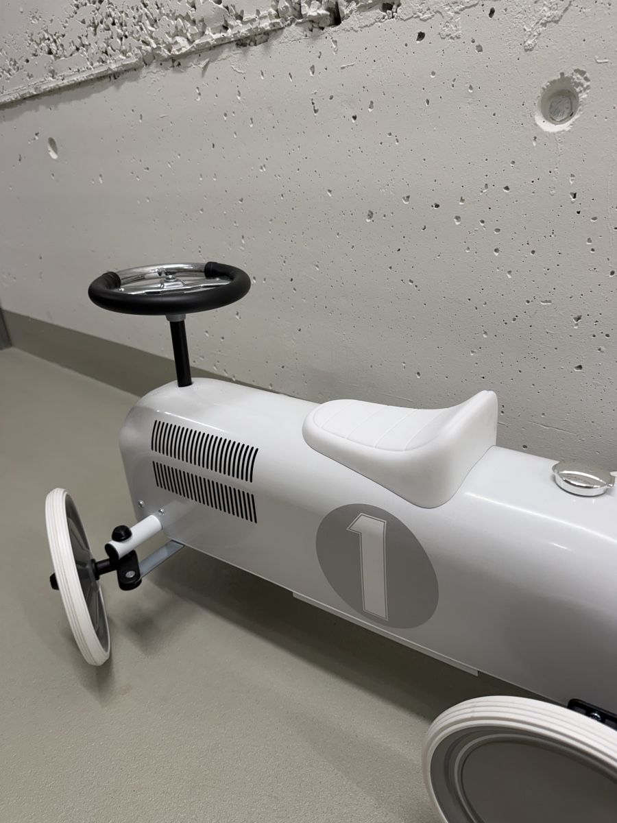 Veicoli per bambini: Retro Bobby Car – Nuovo e nell'imballaggio originale da Männedorf venduto da cec_6vdr 2