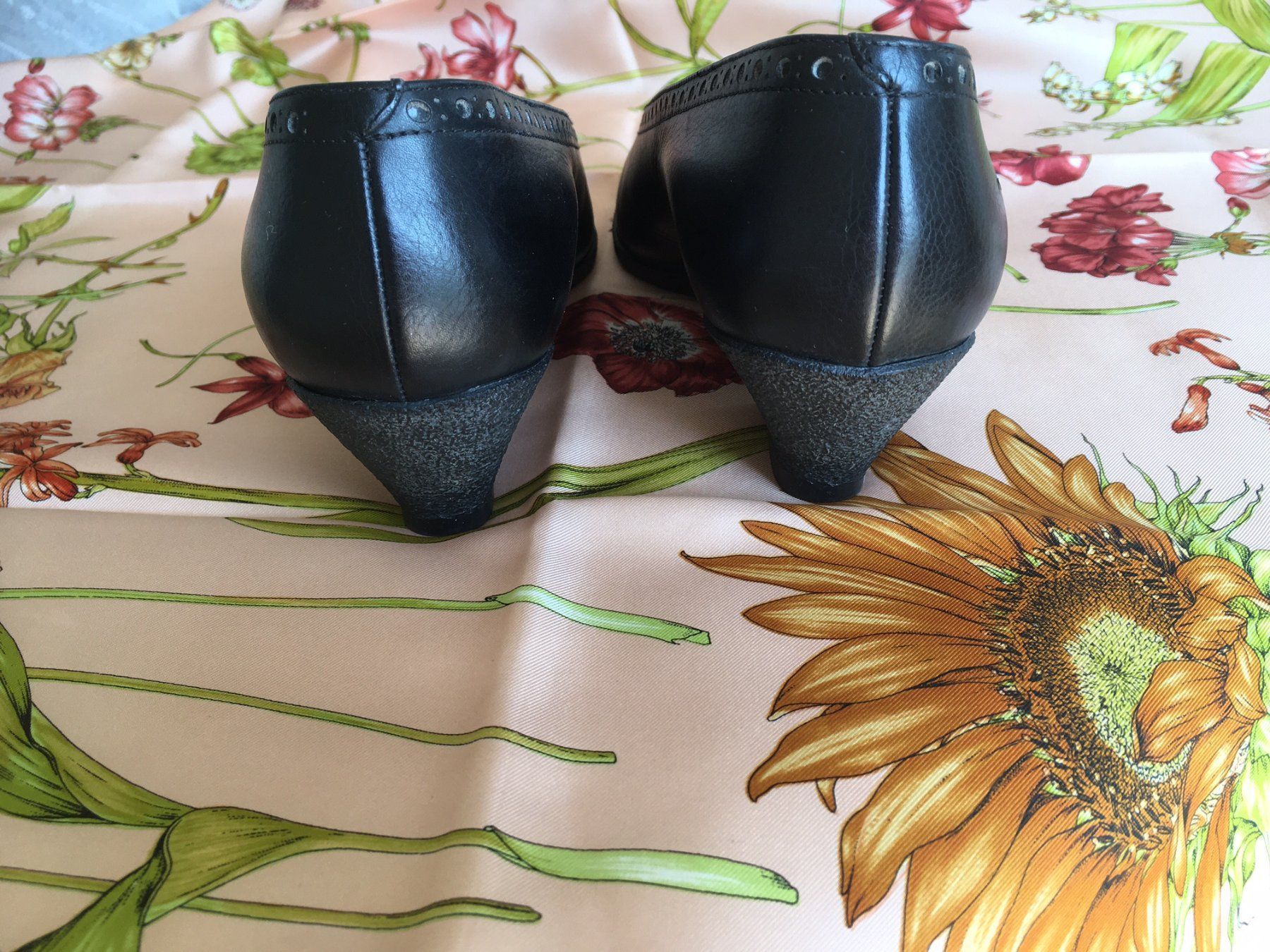 Scarpe da donna: Halbschuhe, Pumps Marine, Leder Gr. 38 – Usato da Münchenstein venduto da ann_2n6y 1