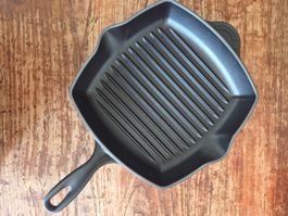 Le Creuset Grillpfanne Gusseisen schwarz 26 cm NP: 205.-