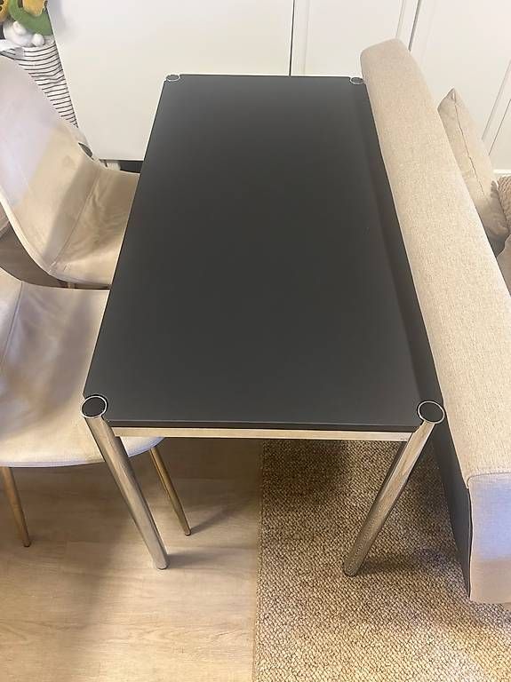 Tavoli: USM Haller Tisch schwarz – Usato da Muttenz venduto da smile62 1