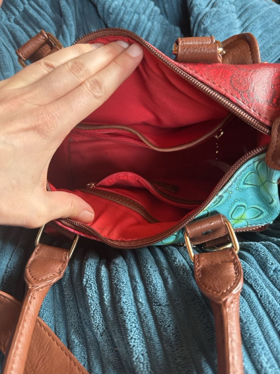 Desigual Taschen: Handtasche von Desigual  – Gebraucht aus Triesenberg von elfchen96 4