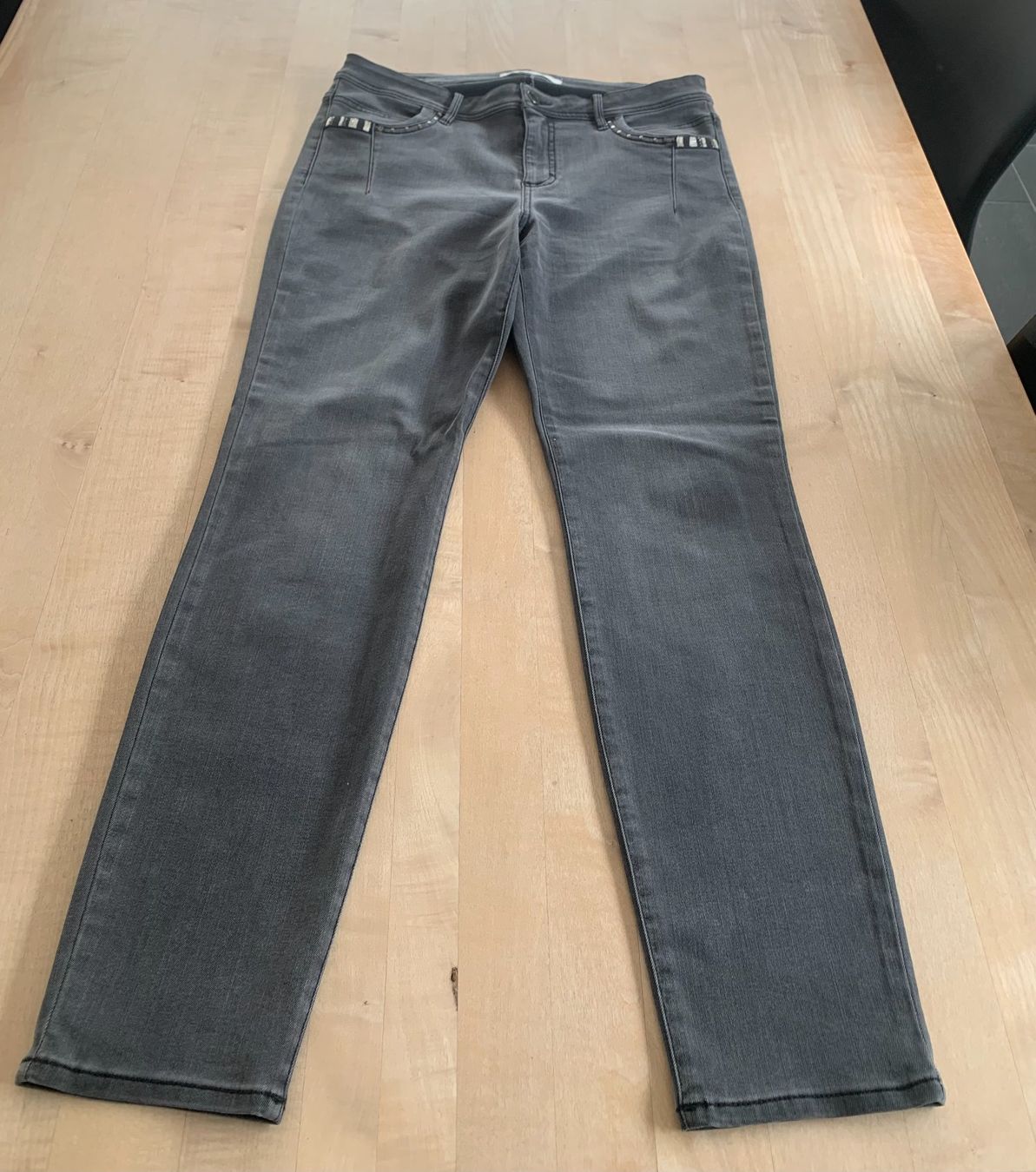 Brax Pantaloni: Damenhose grau (Cambio) Gr.40 – Nuovo (secondo la descrizione) da Azmoos venduto da Verwir64
