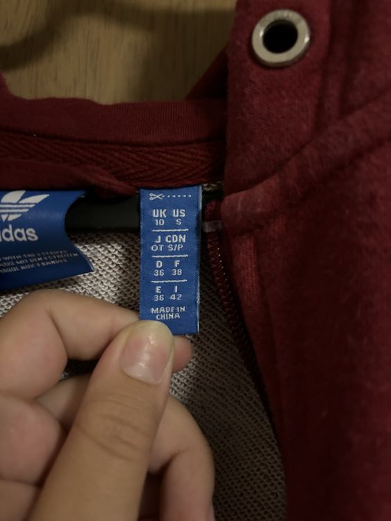 Adidas Maglioni & Felpe: Adidas Kapuzenpulli in Grösse S – Usato da Grenchen venduto da jen_j68g 2