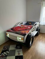 Cooles Autobett mit LED für Rennfahrer