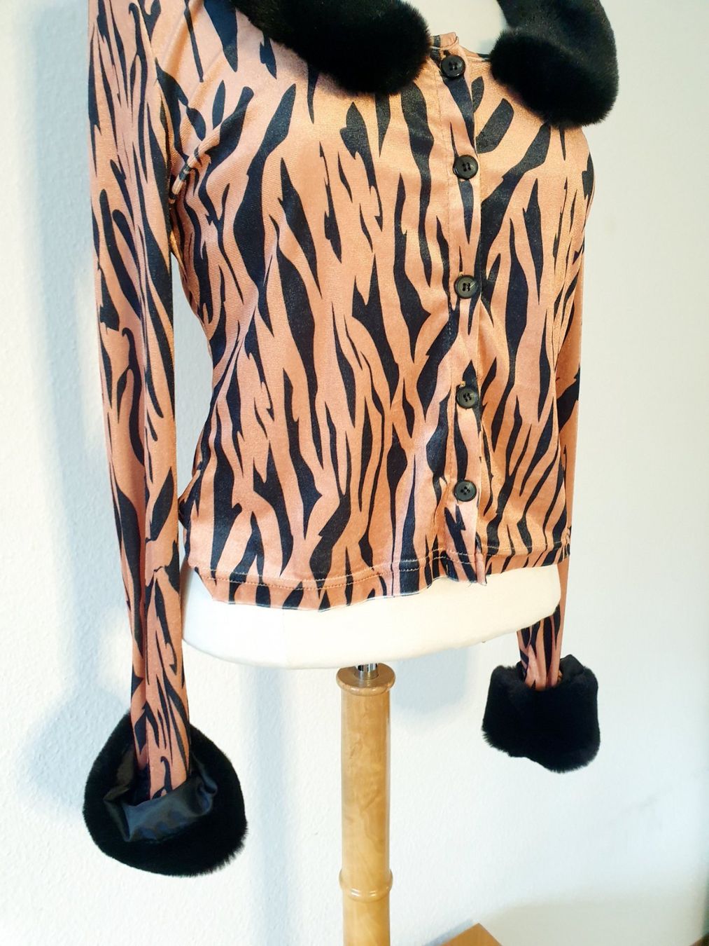 Chemisiers: BLUSE JACKE SAMT ANIMAL PRINT S 36 TOP ZU BLUSE PULLOVER – Neuf (Voir description) à Elsau par the-colorful-side 6