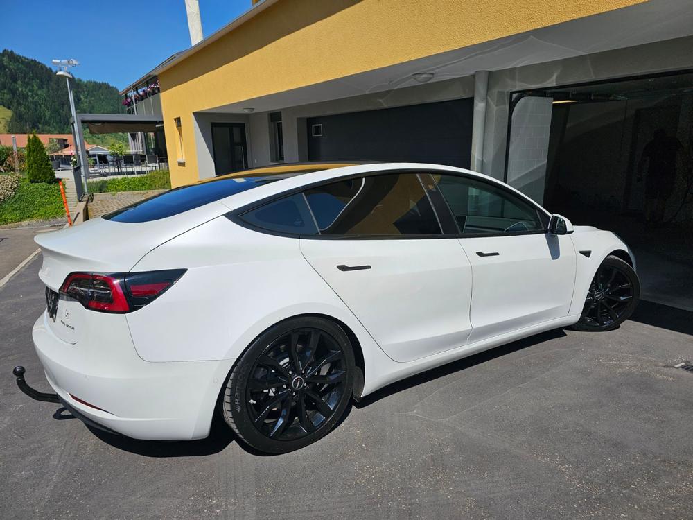 Tesla Model 3 Long Range - Special Edition