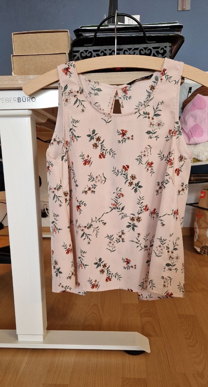 Only Chemisiers: Bluse ONLY XS – D'occasion à Rüfenacht BE par Loeti1992
