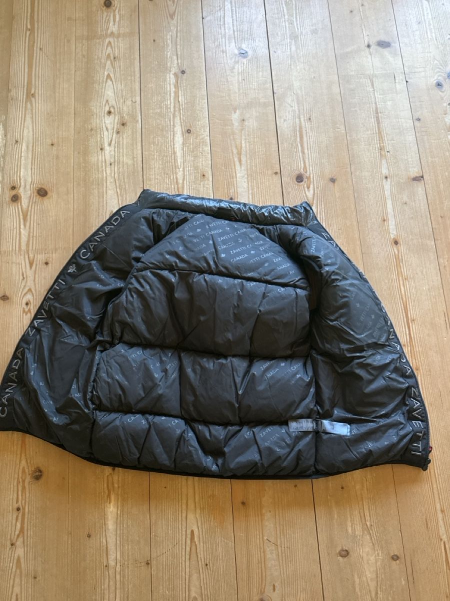 Giacche: Schwarze Polyester Weste mit Reissverschluss, Grösse S,warm – Usato da Teufen AR venduto da nia_5mtm 1