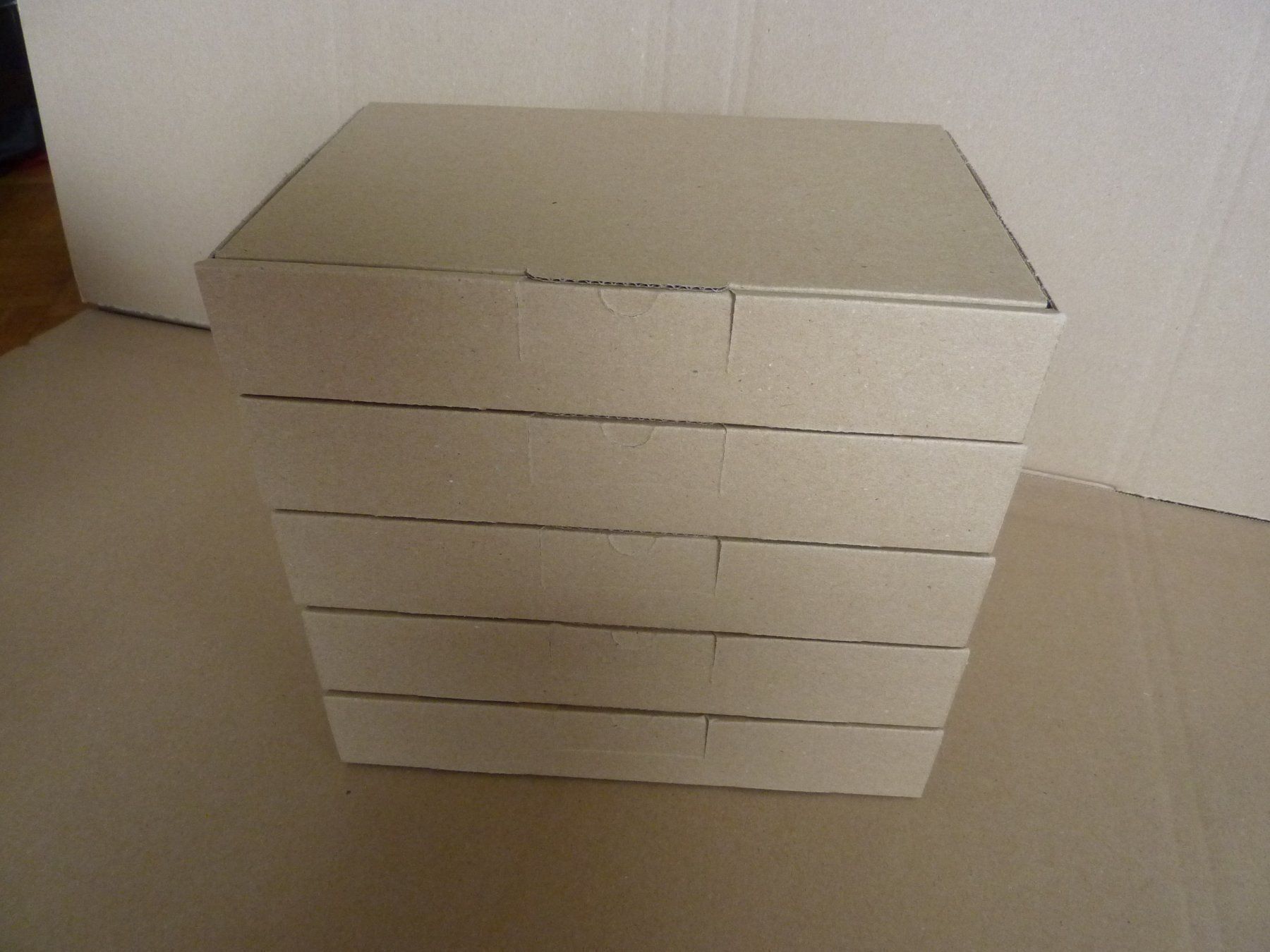 Buste & buste per spedizione: 5x Brief Karton Din A5 x 44 mm – Nuovo e nell'imballaggio originale da Lömmenschwil venduto da ritalin01 1
