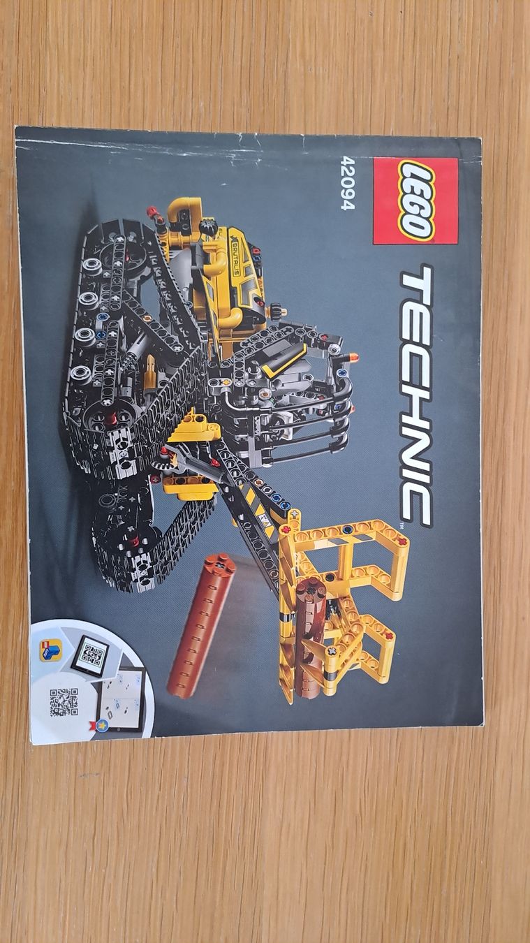 Lego Jouets: Lego Technic Raupenlader 42094 – D'occasion à Unteriberg par 12Schneehasen 3