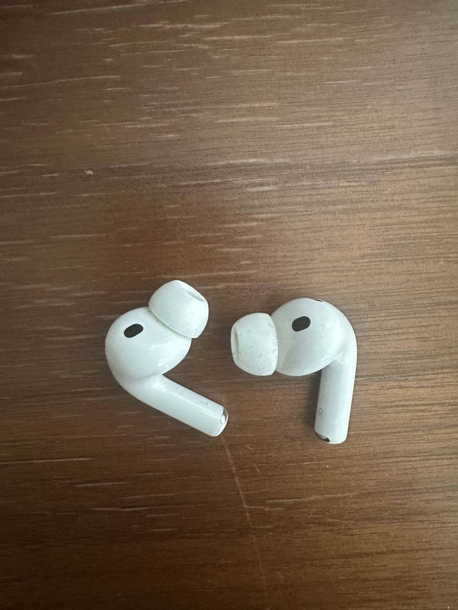 Apple Kopfhörer: Apple AirPods ohne case – Gebraucht aus Dietikon von sal_zdn5 1