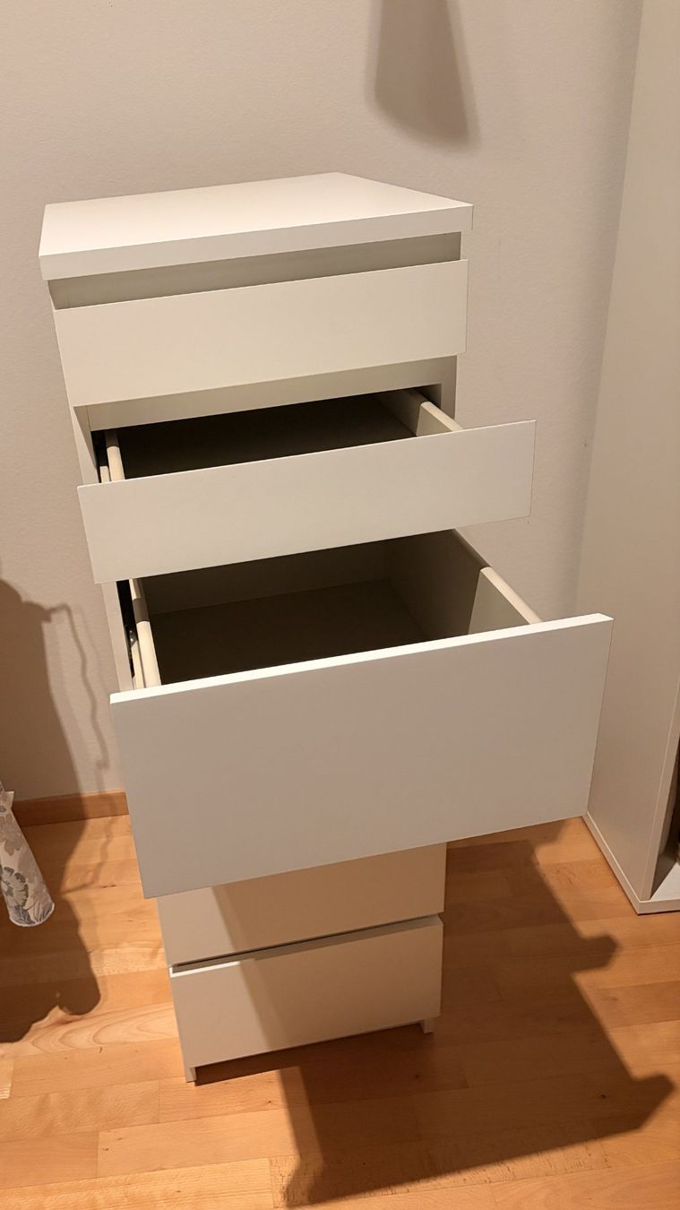 Cassettiere: MALM Kommode weiss, mit Spiegel – Nuovo (secondo la descrizione) da Hochdorf venduto da NANA-Fashion 2