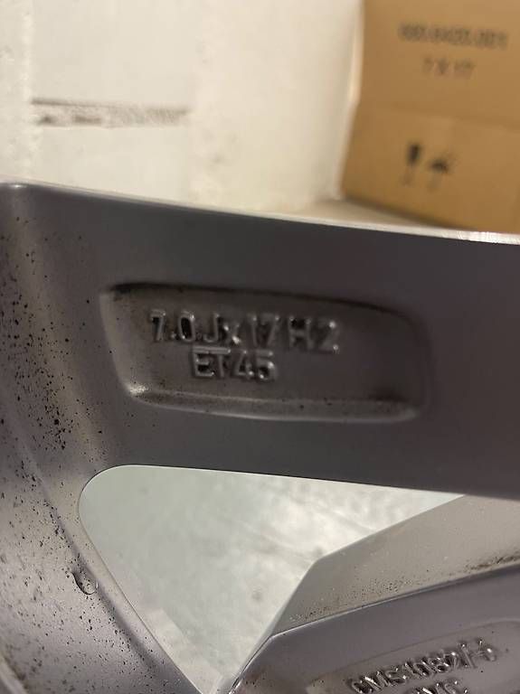 Cerchioni: Original VW 17 Zoll Alufelge – Usato da Zürich venduto da CornelsenF 2