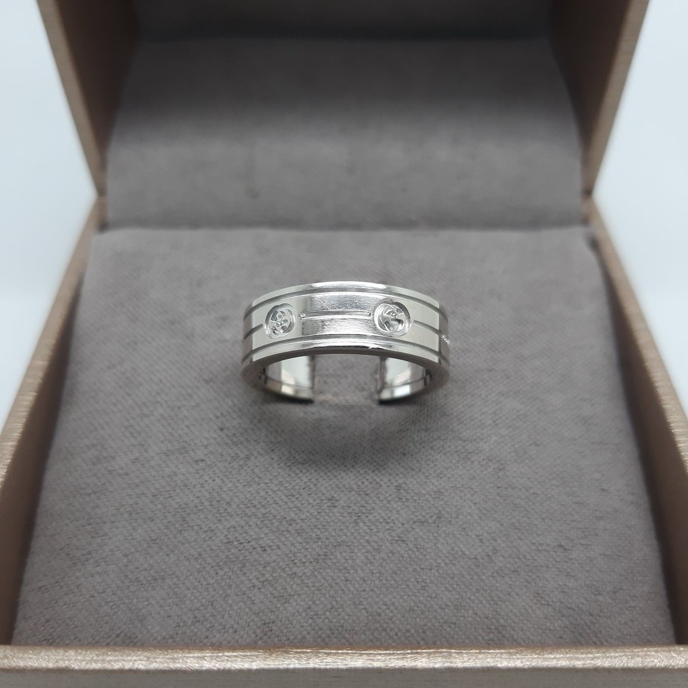 Gucci Anelli: Anello Gucci oro bianco – Usato da Grancia venduto da Gioielleria_DoroTi