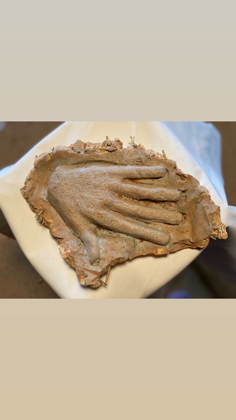 Skulpturen & Statuen: Magische Hand Skulpturen – Neu und originalverpackt aus Beromünster von dok_b8mf 1