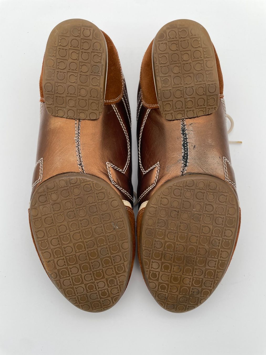 Salvatore Ferragamo Scarpe da donna: Salvatore Ferragamo Bronze Metallic EU 40 – Usato da Zürich venduto da shoe_shop 5