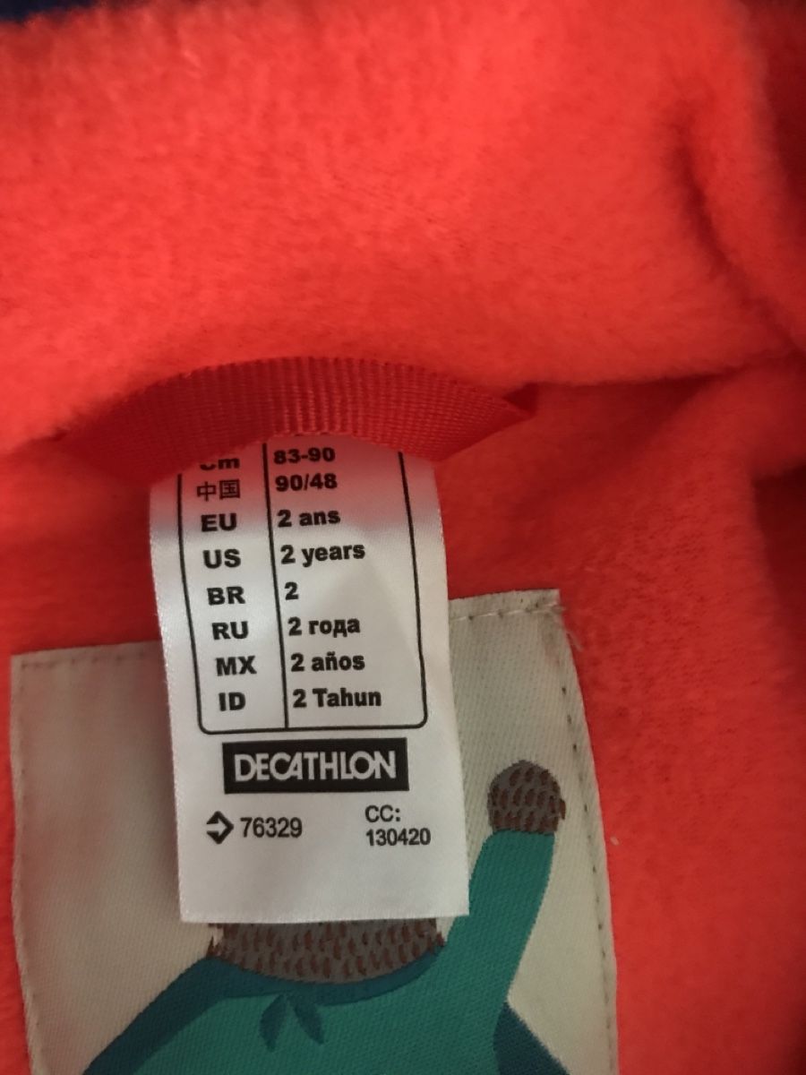 Decathlon Completi: Combinaison de l’hiver – Usato da Versoix venduto da av_q1290 1