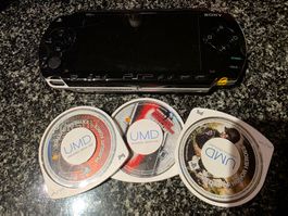 Sony PSP Konsole schwarz mit 3 UMD Spielen gebraucht