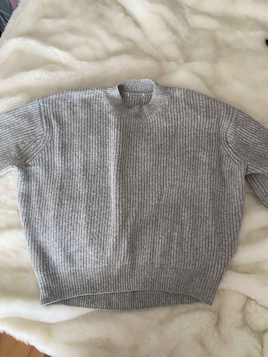 H&M Pulls & Sweat-shirts: Knitt Sweater – D'occasion à Stalden (Sarnen) par nicoemmenbronx