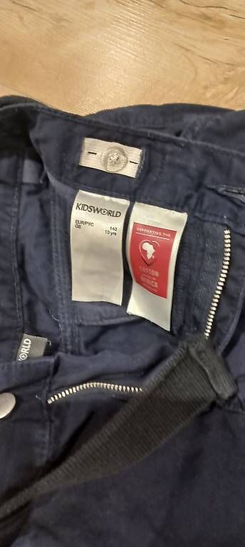 Pantaloni: Kurze Hose Bermudas – Usato da Schänis venduto da he80 1