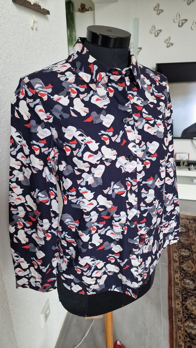 Cos Camicette: Farbenfrohe Bluse von COS – Usato da Wil  AG venduto da Kfloh 1