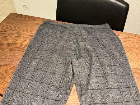 Stylische Karohose Gr. 38, Grau/Schwarz, Top Zustand!