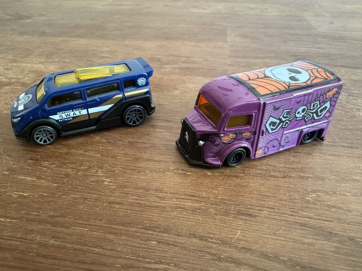 Hot Wheels Modellautos: Hot Wheels 2er Set – Gebraucht aus Liebefeld von Tatts81