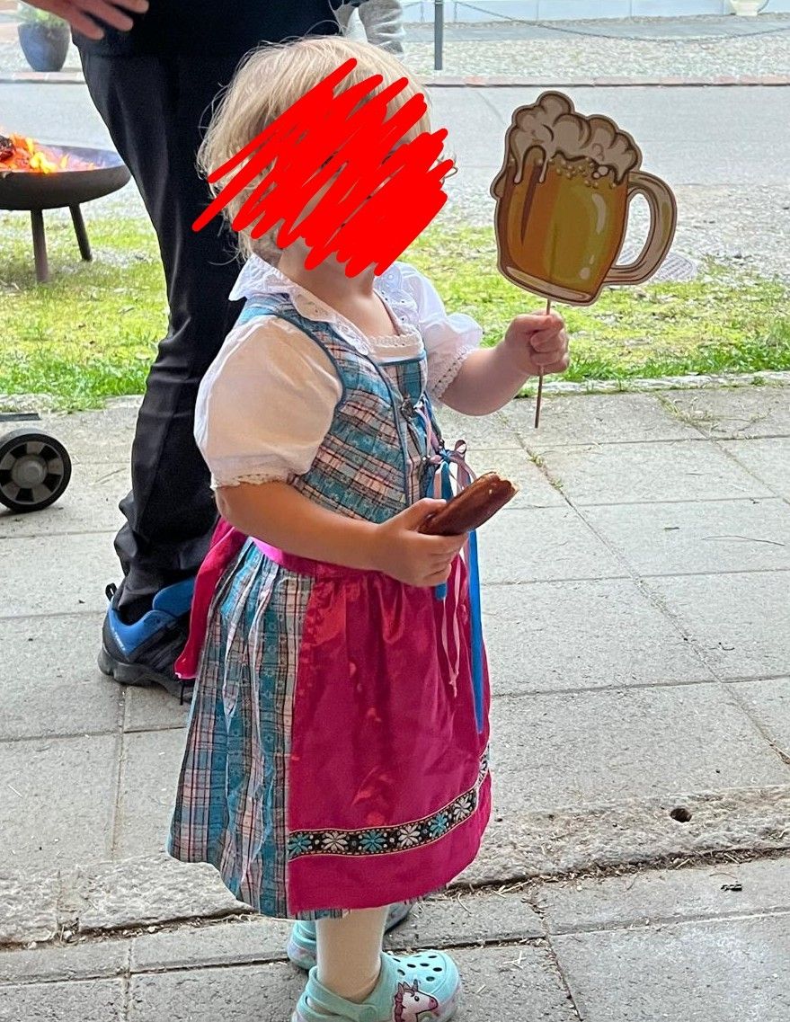 Costumi: Baby Dirndl + Blouse (gr. 86/92) – Usato da Volketswil venduto da LisaSch1 7
