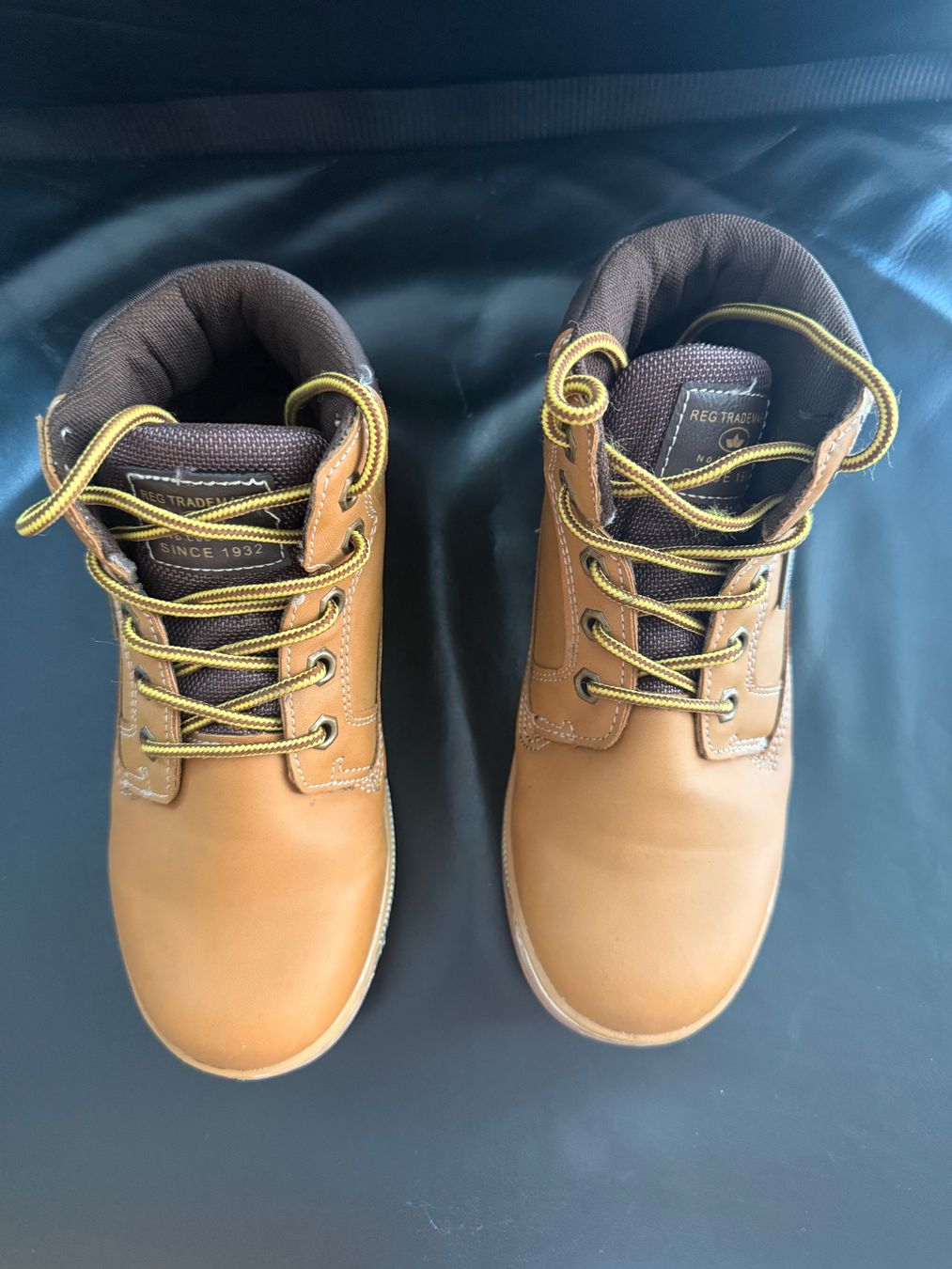 Scarpe per ragazzi: Sneaker high Gr.34 – Usato da Uetikon am See venduto da Fraufox1 2