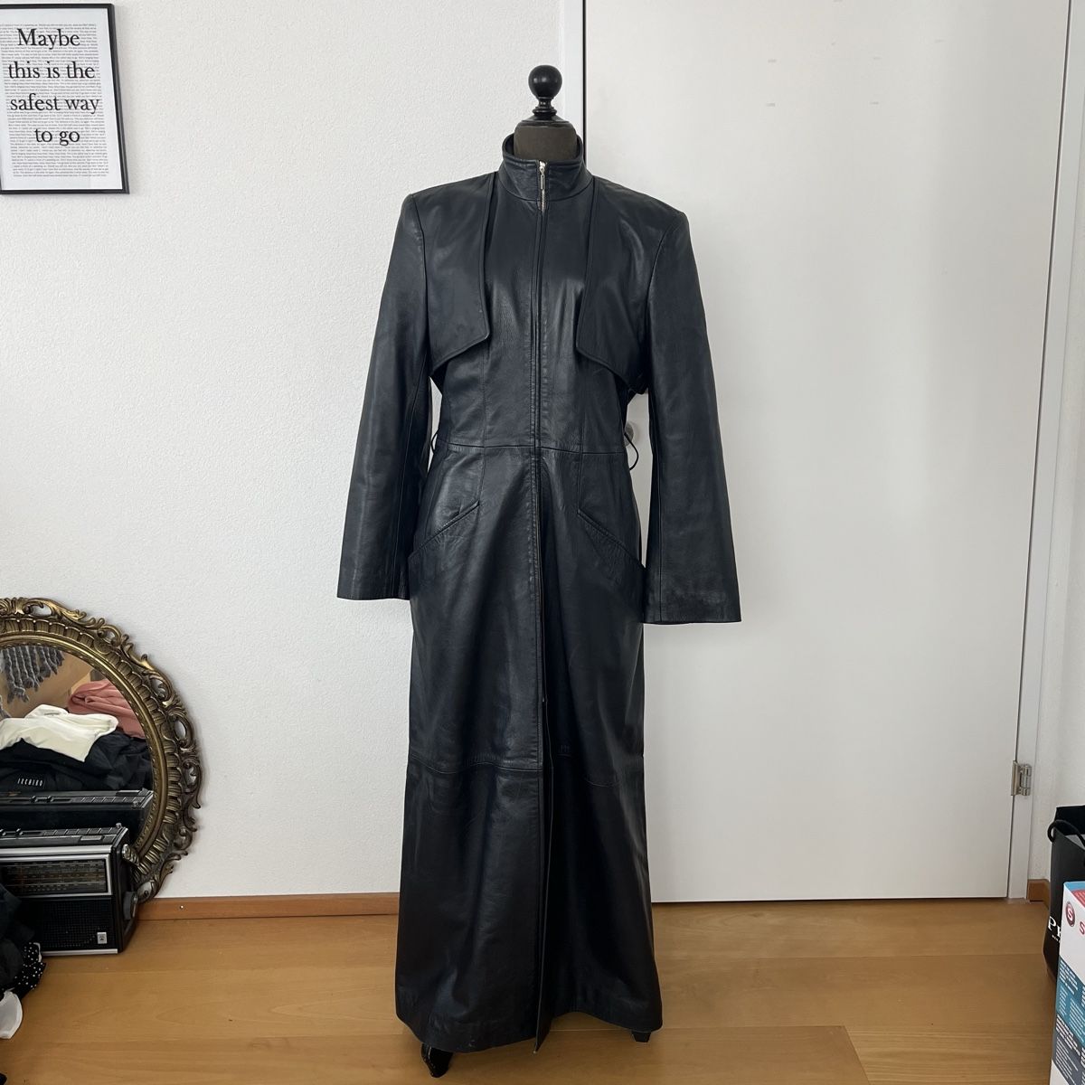 Mugler Cappotti: Mugler Leder Mantel – Usato da Zug venduto da saskia-chiara