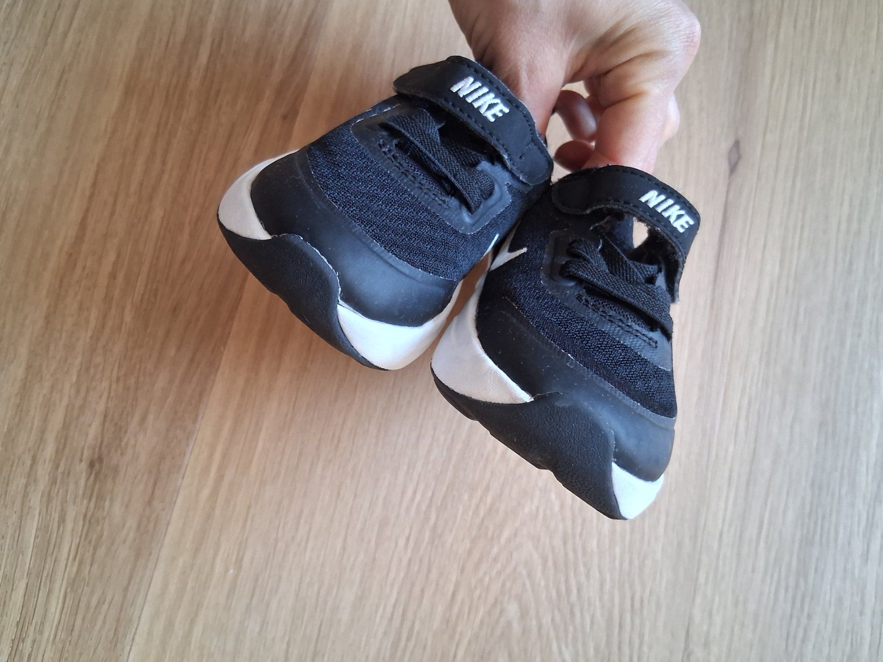 Nike Herrenschuhe: Nike Sneakers 19,5 wie neu – Neu (gemäss Beschreibung) aus Lengnau AG von Nathi88 2