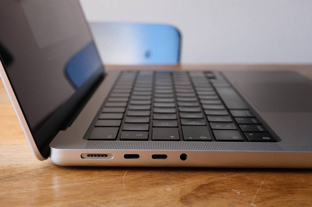 Apple Notebook: MacBook Pro 14 -  M1 Max – Usato da Lausanne venduto da juliencarrera.1991 2