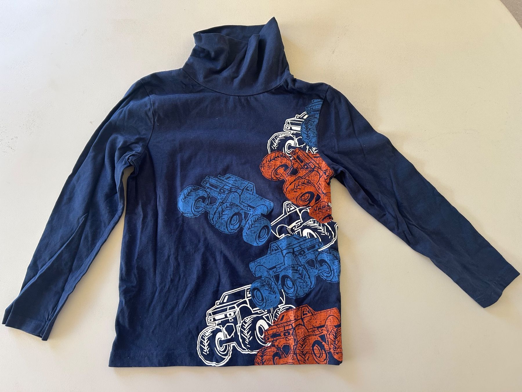 Lotti di vestiti: 3 Langarmshirts/Pullover Baumwolle Gr. 134/140 – Usato da Rorschacherberg venduto da Svebe 6