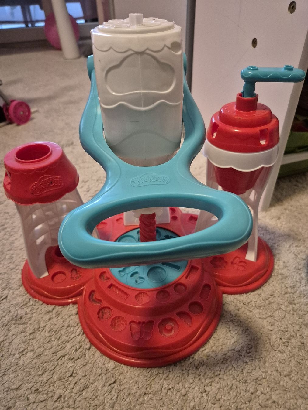 Play-Doh Giocattoli: Play-Doh Küchenset und Eismaschine – Usato da Altendorf venduto da caj_hry2 1