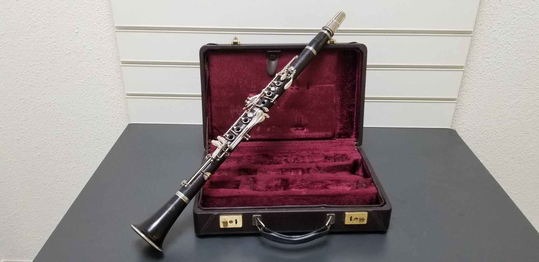 Buffet Crampon Strumenti musicali: B-Klarinette Buffet  E-13 , frisch ab service – Usato da Glattbrugg venduto da Swissmusik
