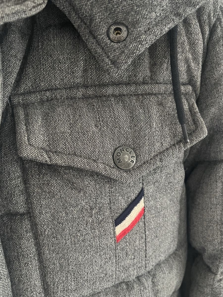 Moncler Giacche: Moncler Jacke. Daunen. Grau. – Usato da Bösingen venduto da riedom01 1